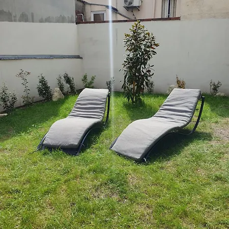 Rosa Seasonalflat Au Rdc 80 Rue Paul Vaillant Couturier 92240